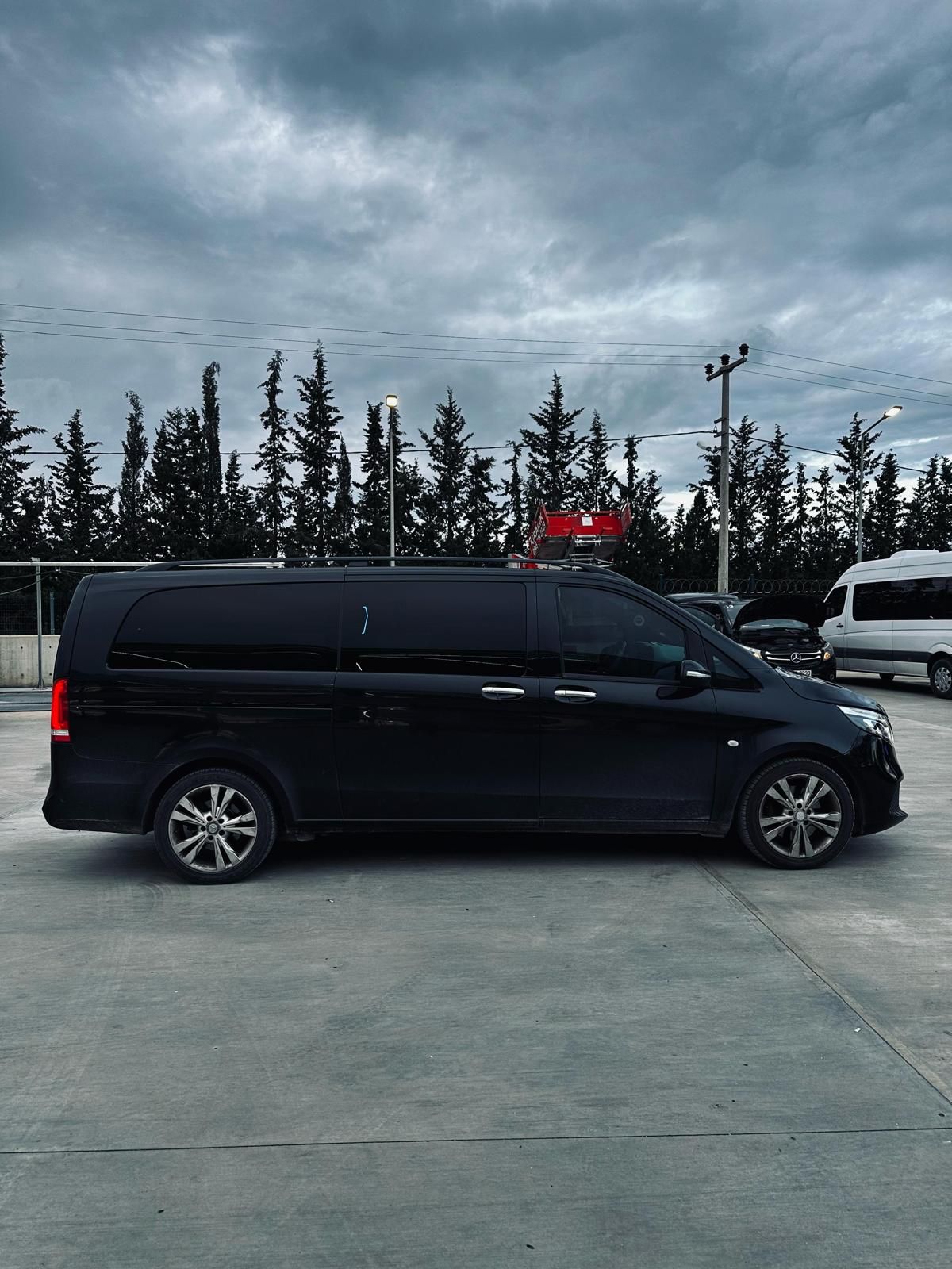 Europa VIP Transfer aracı